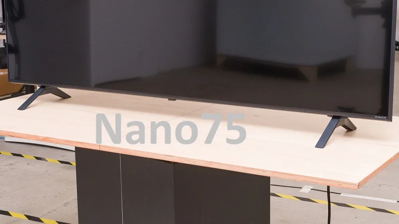 پایه ها در تلویزیون ال جی Nano75